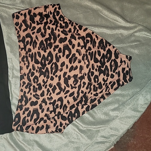 Brand New The Maggie Two Piece Swimwear - Picture 5 of 7